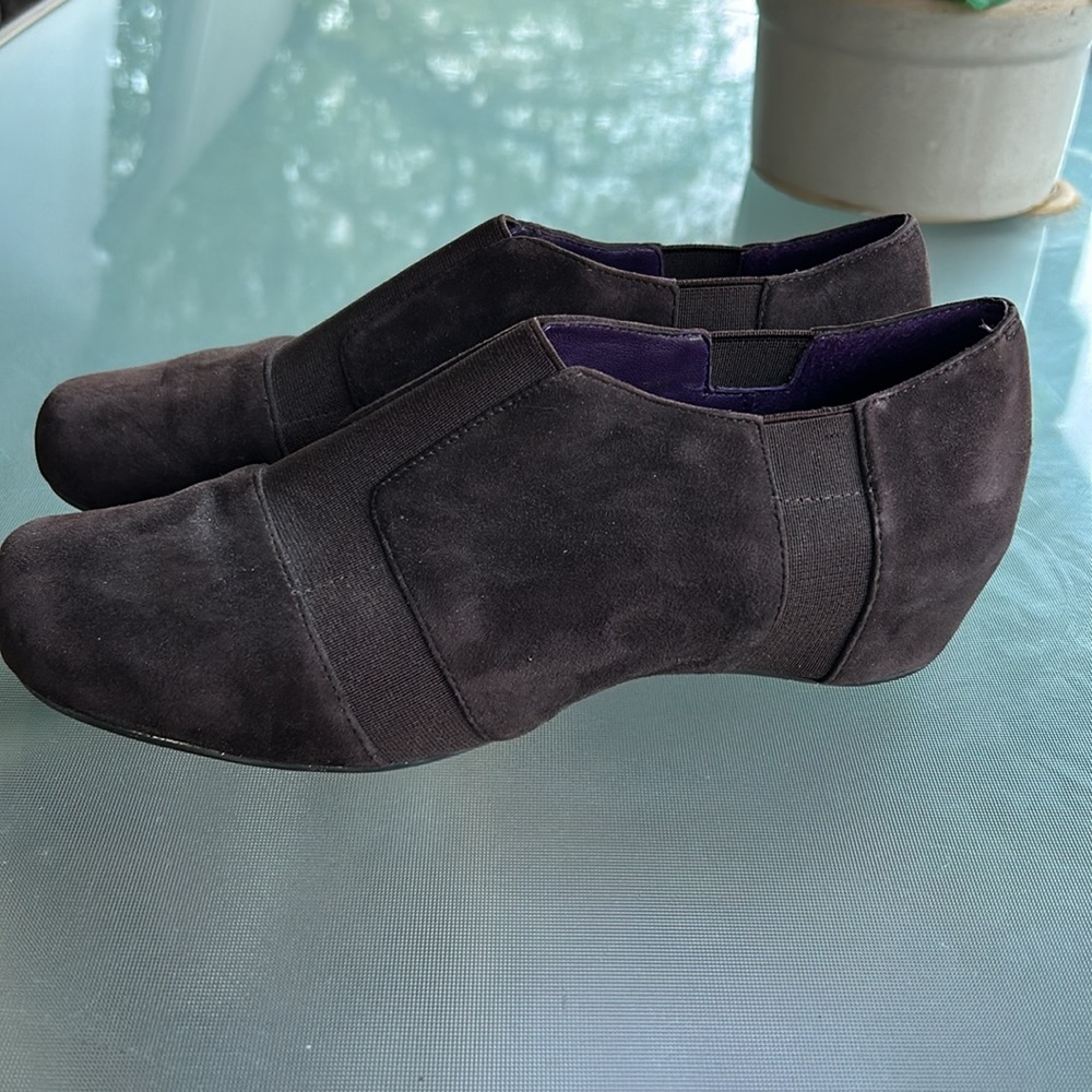 Vaneli Shoes Brown Suede‎ Bootie Women’s Size 7M Slip On Wedge - Picture 2 of 8